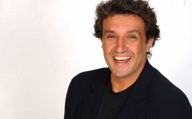 Flavio Insinna in...La macchina della felicità Flavio Insinna in...La macchina della felicità