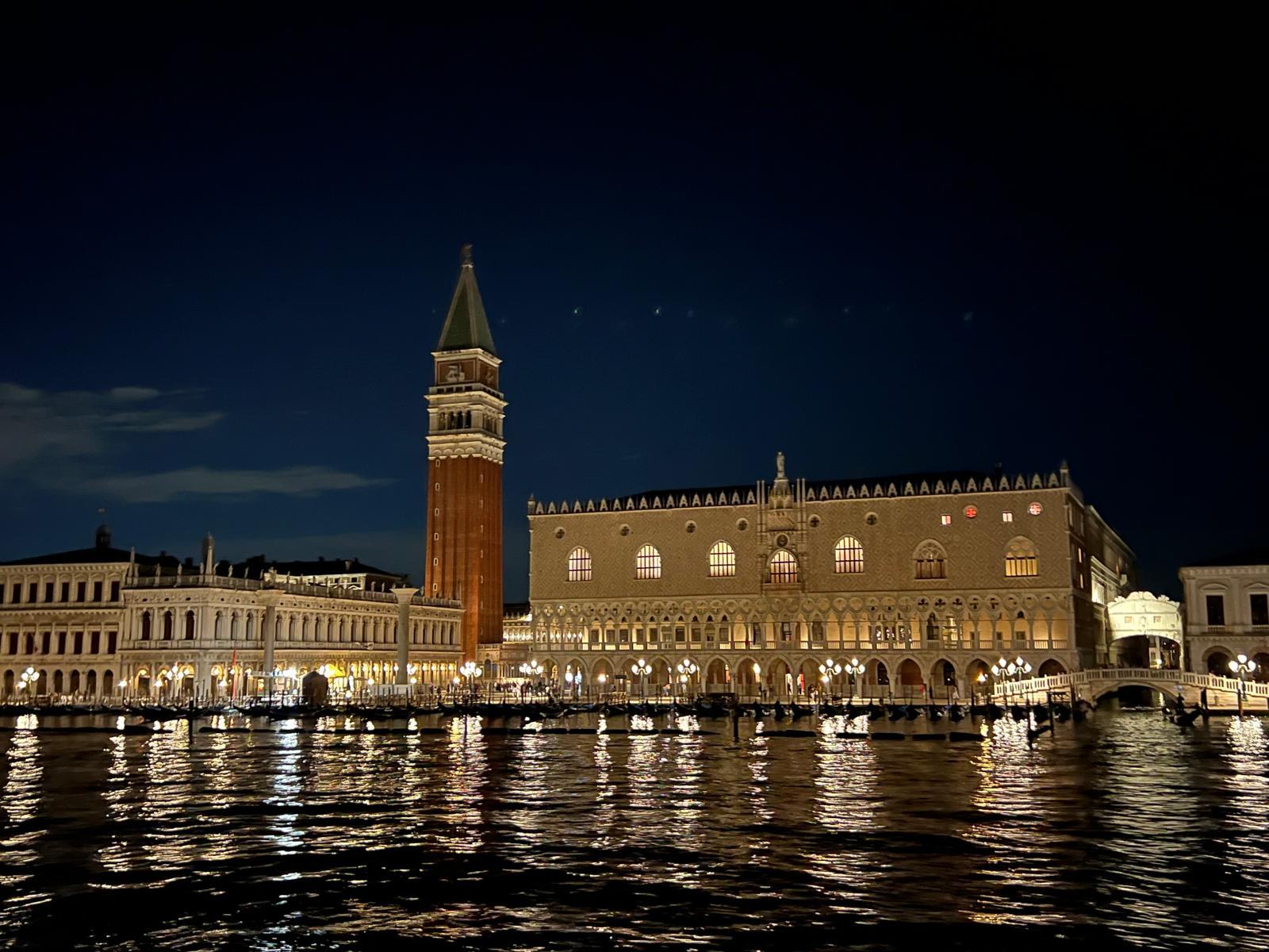 mini crociera lagina Venezia Burano | Crédit Agricole mini crociera lagina Venezia Burano | Crédit Agricole