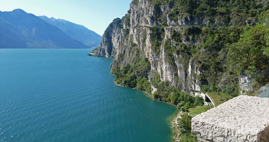 Partecipa con Montagnaterapia ad un'escursione sul Sentiero del Ponale Partecipa con Montagnaterapia ad un'escursione sul Sentiero del Ponale