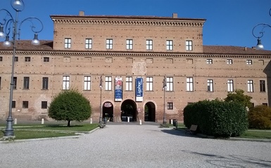 Gualtieri e il fantasma di Ligabue Gualtieri e il fantasma di Ligabue