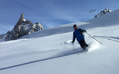 Discesa con gli sci della Vallée Blanche Discesa con gli sci della Vallée Blanche