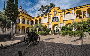 Percorsi d'arte: Il magico Vittoriale a Gardone Riviera Percorsi d'arte: Il magico Vittoriale a Gardone Riviera