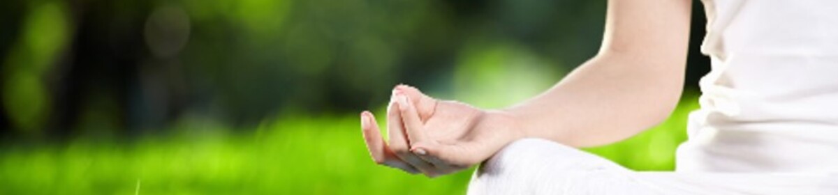 Banner yoga