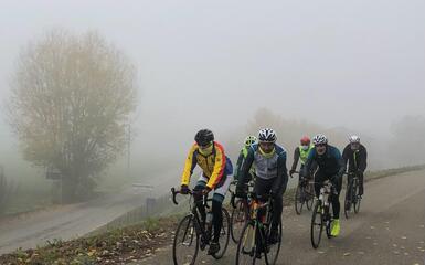 In bici a Roccabianca per l'ultimo appuntamento del November Porc. Speriamo ci sia la nebbia