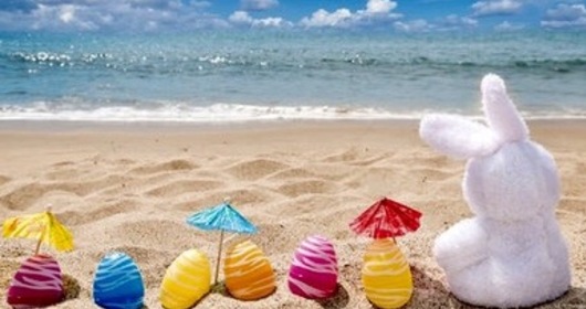 Caccia alle uova di Pasqua in spiaggia a Rimini