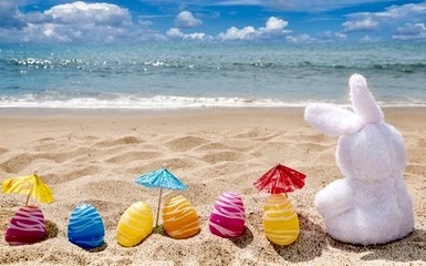Caccia alle uova di Pasqua in spiaggia a Rimini Caccia alle uova di Pasqua in spiaggia a Rimini