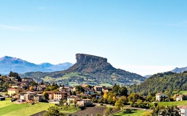 Escursione alla Pietra di Bismantova Escursione alla Pietra di Bismantova