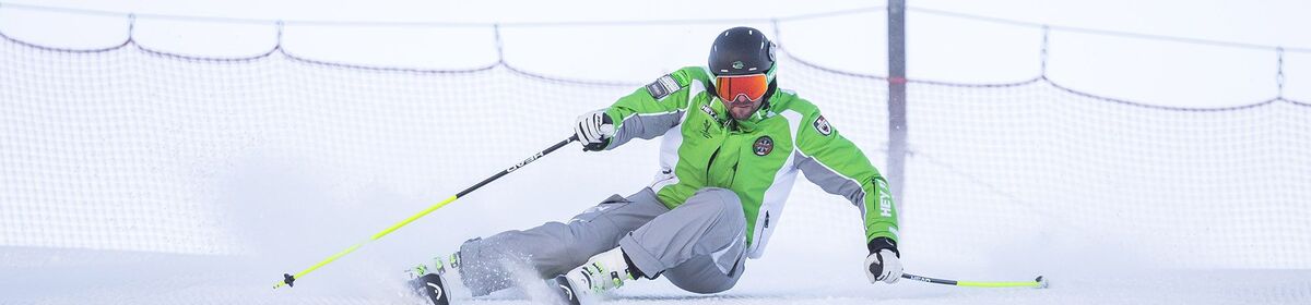 Banner maestri sci pinzolo madonna di campiglio 207a7955