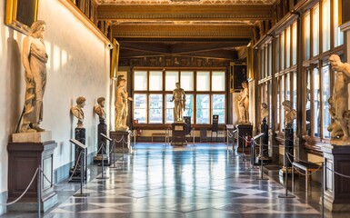 La Galleria degli Uffizi SECONDO TURNO La Galleria degli Uffizi SECONDO TURNO
