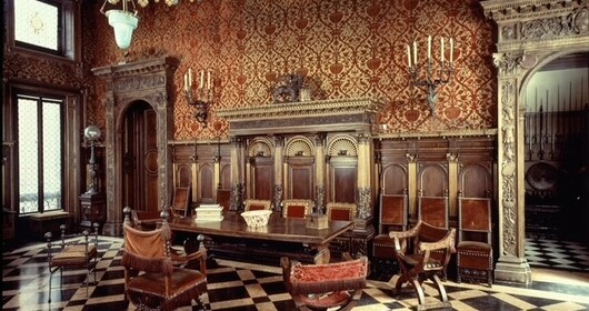 Visita guidata per famiglie al Museo Bagatti Valsecchi: Indovina Chi?